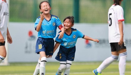  曼城女足夺得联赛冠军创历史  