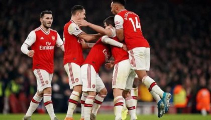  阿森纳连胜遭终结，西汉姆联客场顽强逼平  