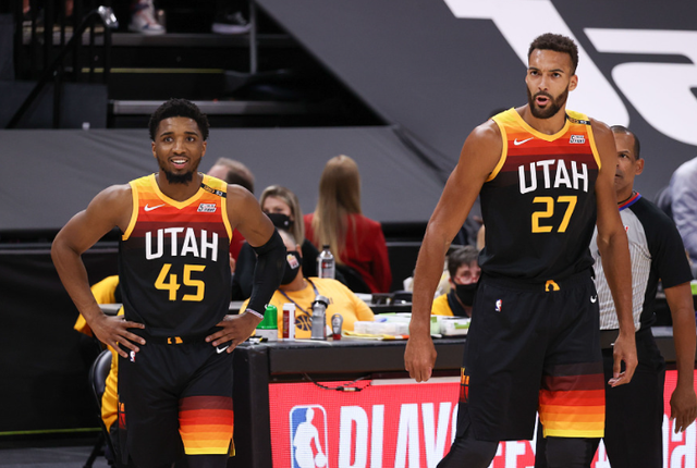  三球24+12黄蜂终结骑士连胜  